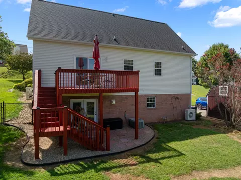 Exterior - 8020 W Pointe Dr, Talbott, TN 37877 photo 5 of 10
