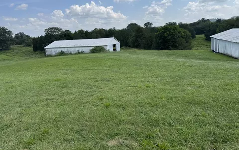 Exterior - 1065 Talbott-kansas Rd, Talbott, TN 37877 photo 7 of 9