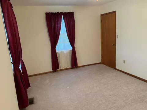 Bedroom - 1065 Talbott-kansas Rd, Talbott, TN 37877 photo 5 of 9