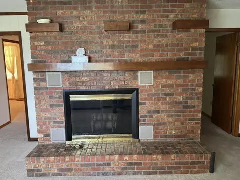 Living - 1065 Talbott-kansas Rd, Talbott, TN 37877 photo 5 of 6