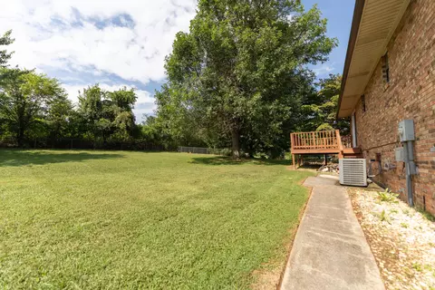 Exterior - 6925 Westgate Cir, Talbott, TN 37877 photo 3 of 7
