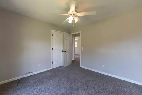 Bedroom - 6925 Westgate Cir, Talbott, TN 37877 photo 7 of 8