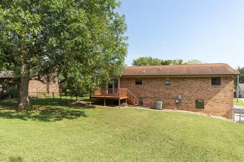 Exterior - 6925 Westgate Cir, Talbott, TN 37877 photo 5 of 7