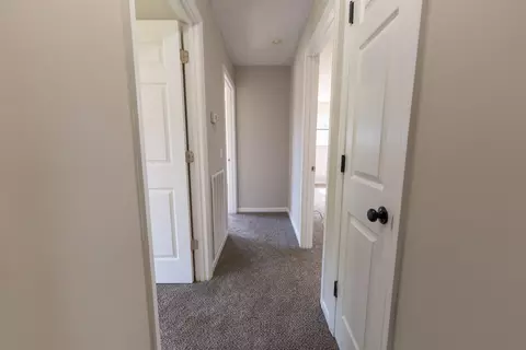Entry Way - 6925 Westgate Cir, Talbott, TN 37877 photo 4 of 5