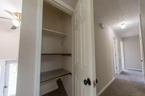 Entry Way - 6925 Westgate Cir, Talbott, TN 37877 photo 3 of 5