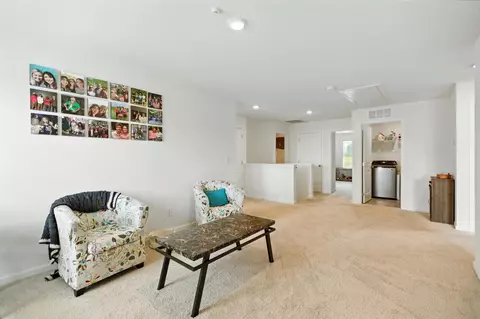 Entry Way - 1067 Evan Ct, Talbott, TN 37877 photo 7 of 10