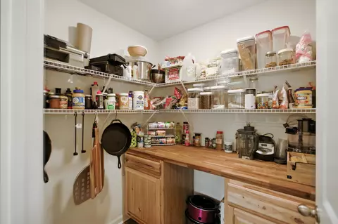 Kitchen - 1067 Evan Ct, Talbott, TN 37877 photo 5 of 6