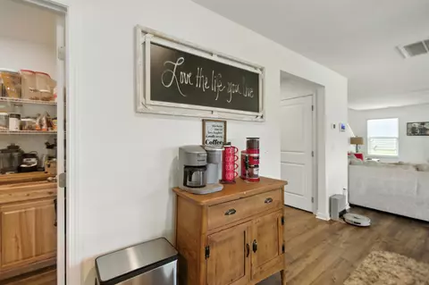 Entry Way - 1067 Evan Ct, Talbott, TN 37877 photo 1 of 10