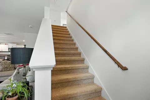 Entry Way - 1067 Evan Ct, Talbott, TN 37877 photo 5 of 10