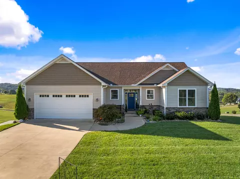 4086 Harbor View Dr, Morristown, TN 37814