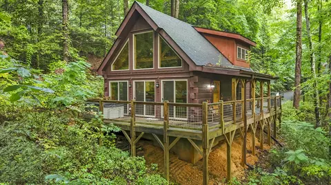 251 Cartertown Rd, Gatlinburg, TN 37738