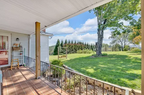 Exterior - 1607 Tater Hill Rd, Bean Station, TN 37708 photo 3 of 14