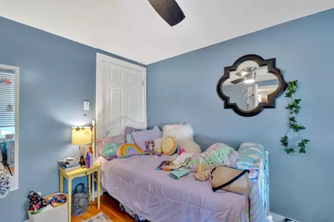 Bedroom - 1607 Tater Hill Rd, Bean Station, TN 37708 photo 6 of 8