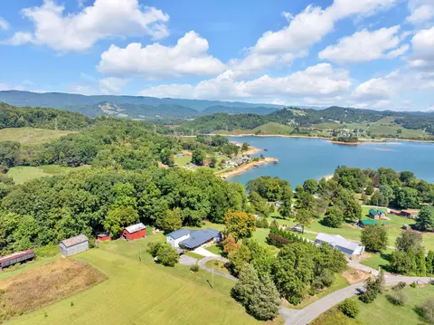 View/Area - 1607 Tater Hill Rd, Bean Station, TN 37708 photo 5 of 9