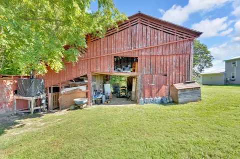 Exterior - 1607 Tater Hill Rd, Bean Station, TN 37708 photo 8 of 14