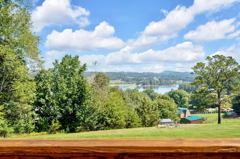 View/Area - 1607 Tater Hill Rd, Bean Station, TN 37708 photo 7 of 9