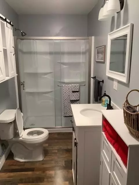 Bath - 1607 Tater Hill Rd, Bean Station, TN 37708 photo 6 of 7