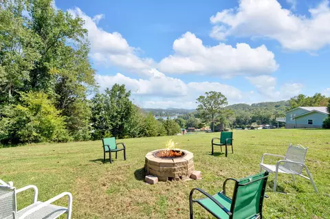 Exterior - 1607 Tater Hill Rd, Bean Station, TN 37708 photo 4 of 14