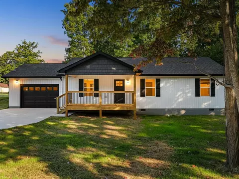 4027 White Wood Cir, Morristown, TN 37814