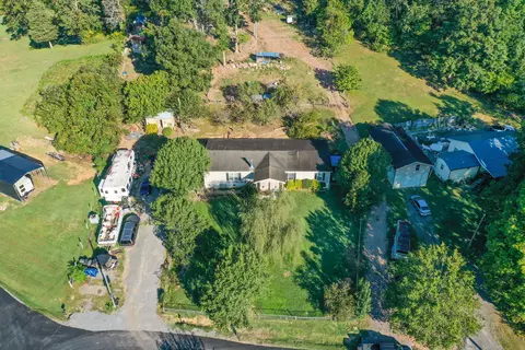 151 Willard Lawson Rd, Rogersville, TN 37857