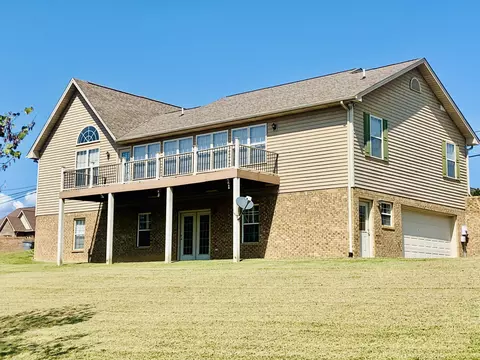 663 Barbara Dr, Talbott, TN 37877 photo 3
