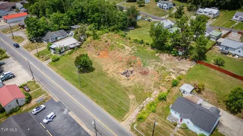423 E Bernard Ave, Greeneville, TN 37745 photo 11