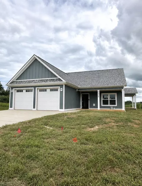 2454 Sandstone Dr, Morristown, TN 37814