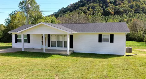 929 Campbell Dr, Sneedville, TN 37869