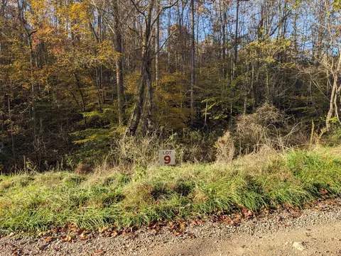 lot Apt 9 Holiday Ln, Tazewell, TN 37879