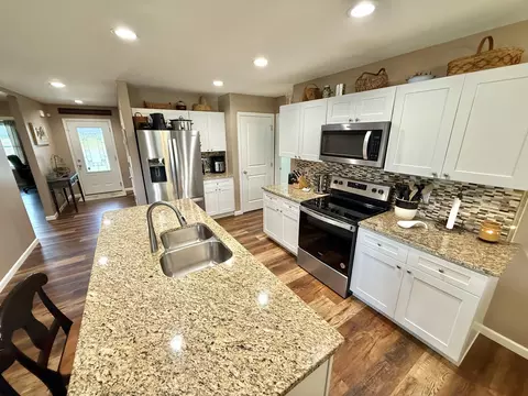 Kitchen - 1071 Evan Ct, Jefferson City, TN 37760 photo 3 of 6