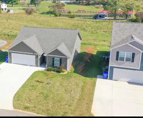 View/Area - 1071 Evan Ct, Jefferson City, TN 37760 photo 5 of 6
