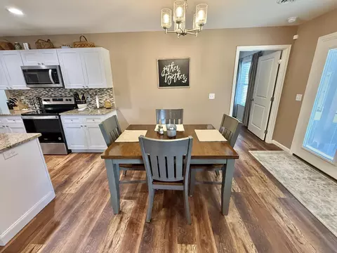 Dining - 1071 Evan Ct, Jefferson City, TN 37760 photo 3 of 4