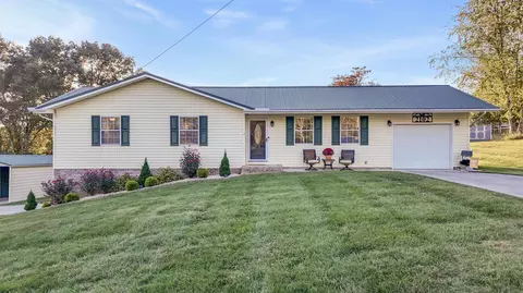 2102 Deerfield Cir, New Market, TN 37820