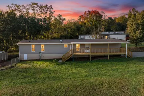 2420 Locust Grove Ct, Morristown, TN 37814