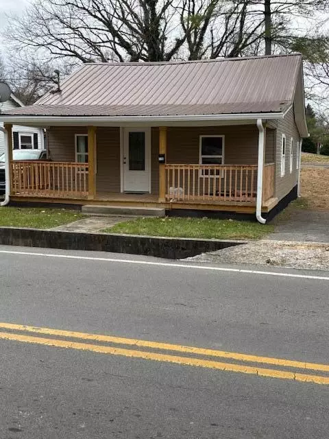 120 Colonial Rd, Rogersville, TN 37857