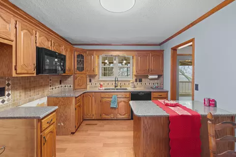 Kitchen - 818 Shaver Dr, Talbott, TN 37877 photo 1 of 2