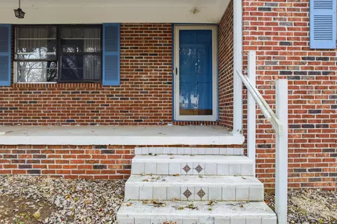 Exterior - 725 Ellencliff Cir, Talbott, TN 37877 photo 2 of 9