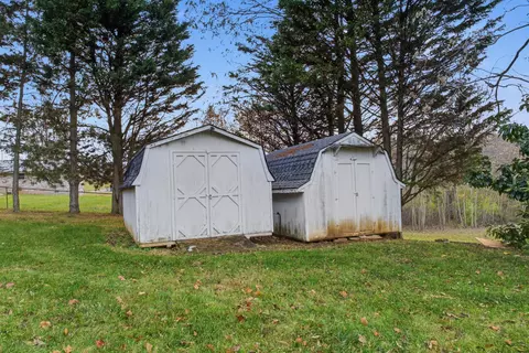 Exterior - 725 Ellencliff Cir, Talbott, TN 37877 photo 7 of 9