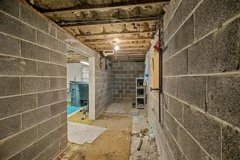 Entry Way - 725 Ellencliff Cir, Talbott, TN 37877 photo 1 of 2