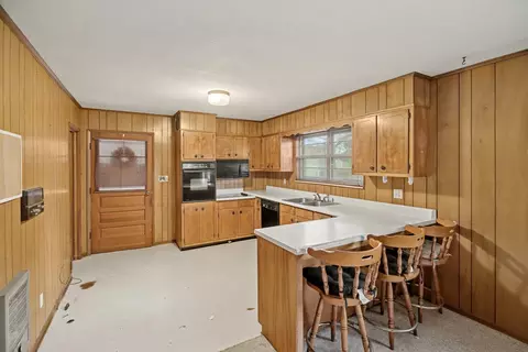 Kitchen - 725 Ellencliff Cir, Talbott, TN 37877 photo 1 of 3
