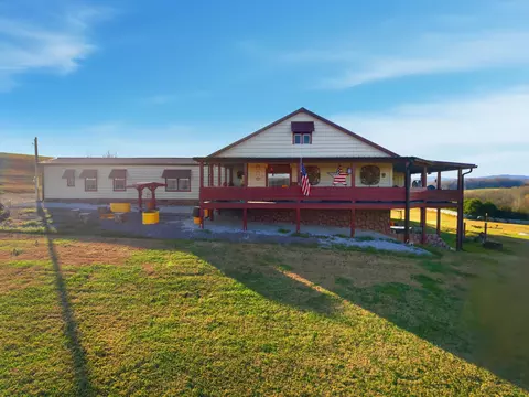 734 Howell River Rd, Rutledge, TN 37861