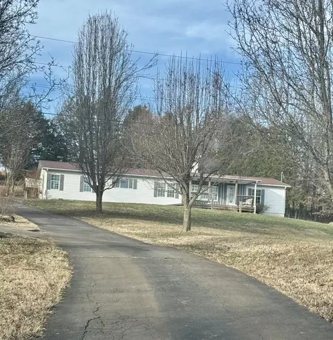 2517 Shields Ferry Rd, Morristown, TN 37814