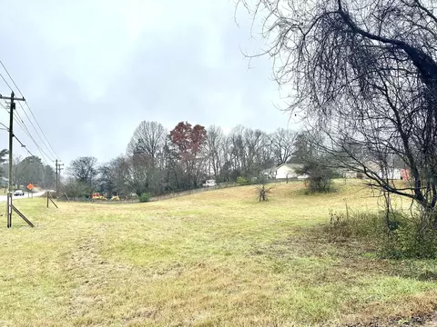 1700 Goddard Ln, Dandridge, TN 37725