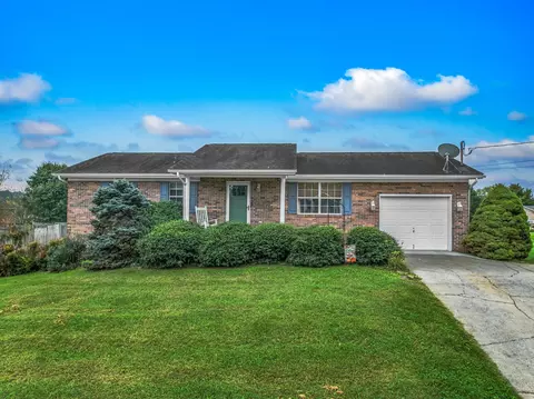 431 Clearbrook Dr, Jefferson City, TN 37760