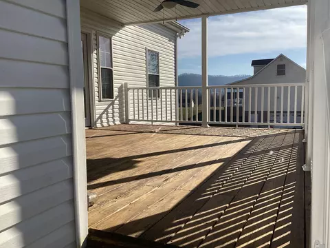 Exterior - 485 Gammon Spgs, Bean Station, TN 37708 photo 4 of 10