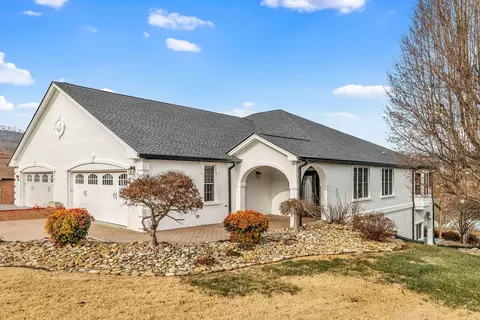321 Lochmere Dr, Morristown, TN 37814