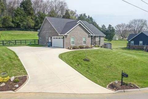 2920 Portrum Dr, Morristown, TN 37814