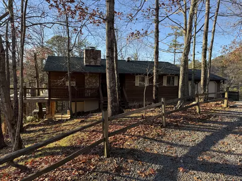 1001 Old Laurel Ln, Sevierville, TN 37876