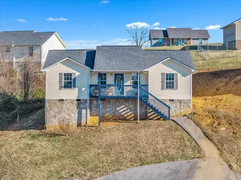 1320 Lauren Dr, Jefferson City, TN 37760