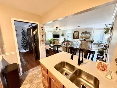 Kitchen - 7032 S Crest Ave, Talbott, TN 37877 photo 4 of 7